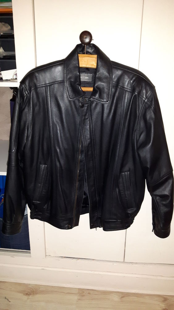 Veste cuir 100 Saint-Sulpice-et-Cameyrac (33)