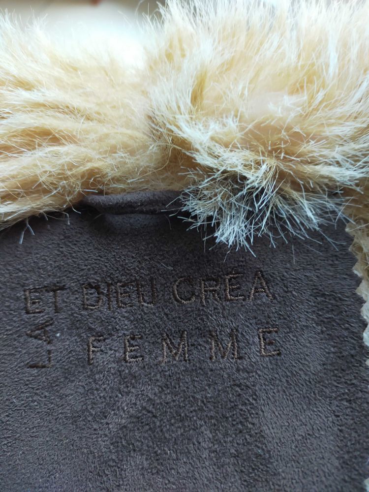 Veste en daim marron et fausse fourrure 49 Truyes (37)