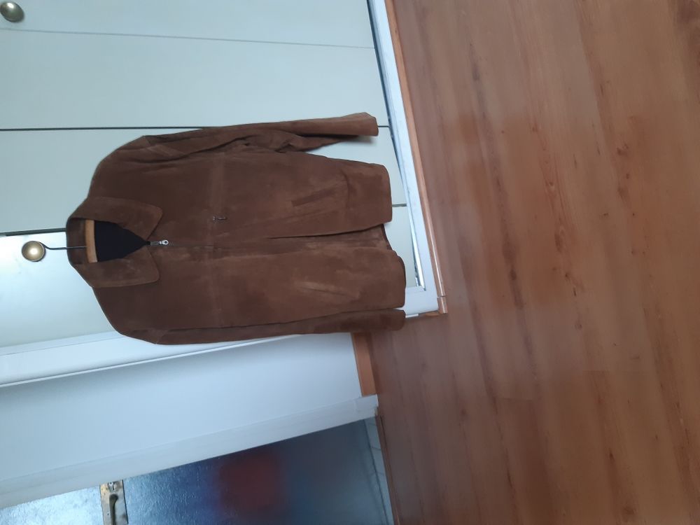 veste en daim 40 Montbrison (42)