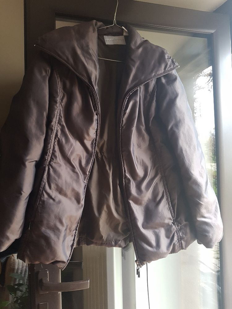 Veste/Doudoune marron matelass� serr�e � la ceinture 10 Mouxy (73)