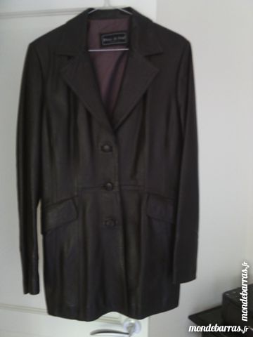 Veste femme en cuir v�ritable 80 Hy�res (83)