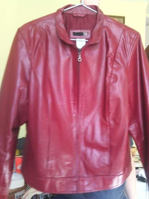 Veste femme en cuir 0 Avignon (84)