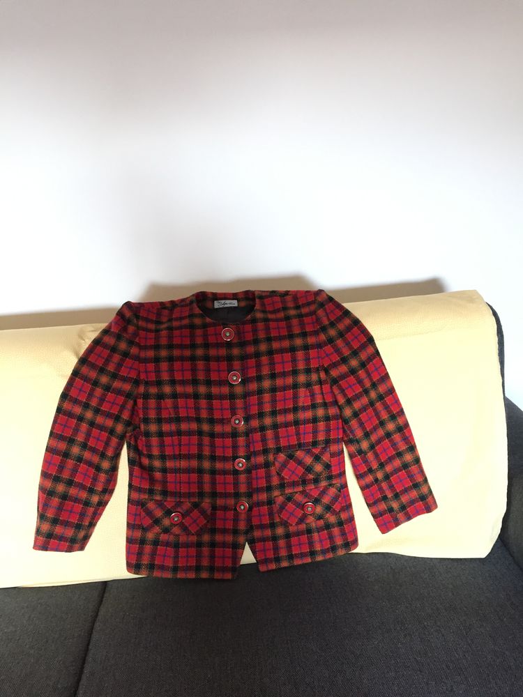 Veste femme habill�e � carreaux, taille 38 40 Paris 19 (75)