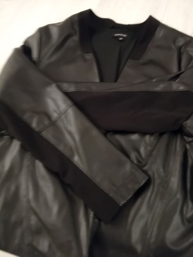 Veste femme. 5 Kriegsheim (67)