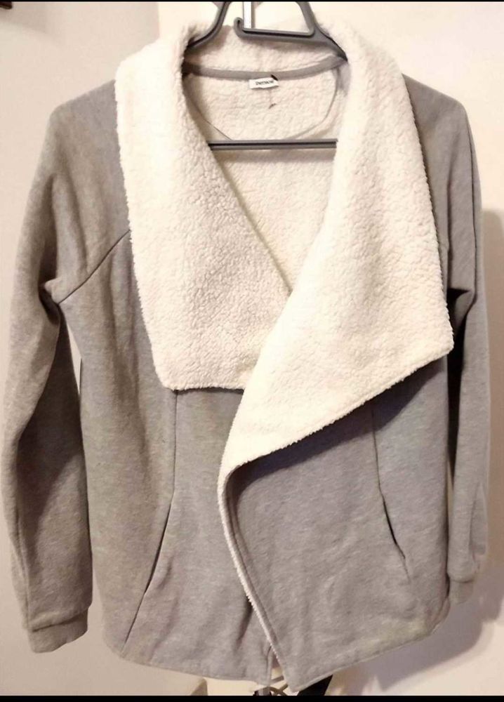 Veste fourr�e grise Pimkie 18 Aix-en-Provence (13)