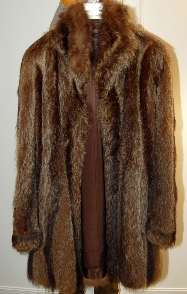 Veste 3/4 en fourrure de marmotte naturelle 60 Le Mesnil-Saint-Denis (78)