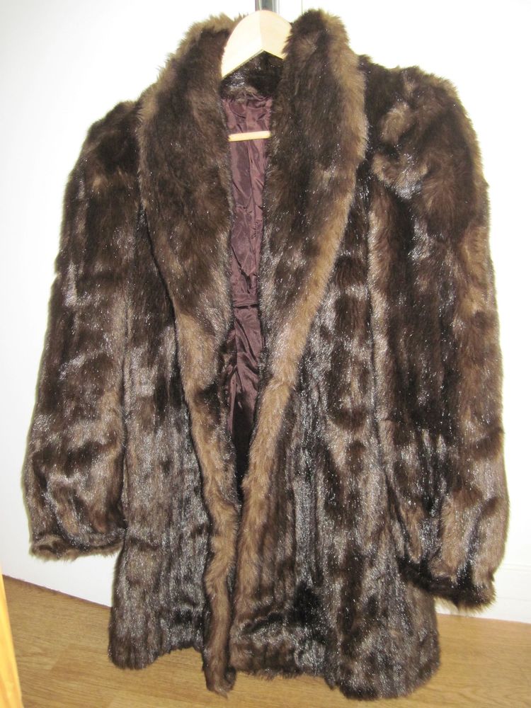 Veste fourrure style vision-- comme neuve 120 Paris 14 (75)