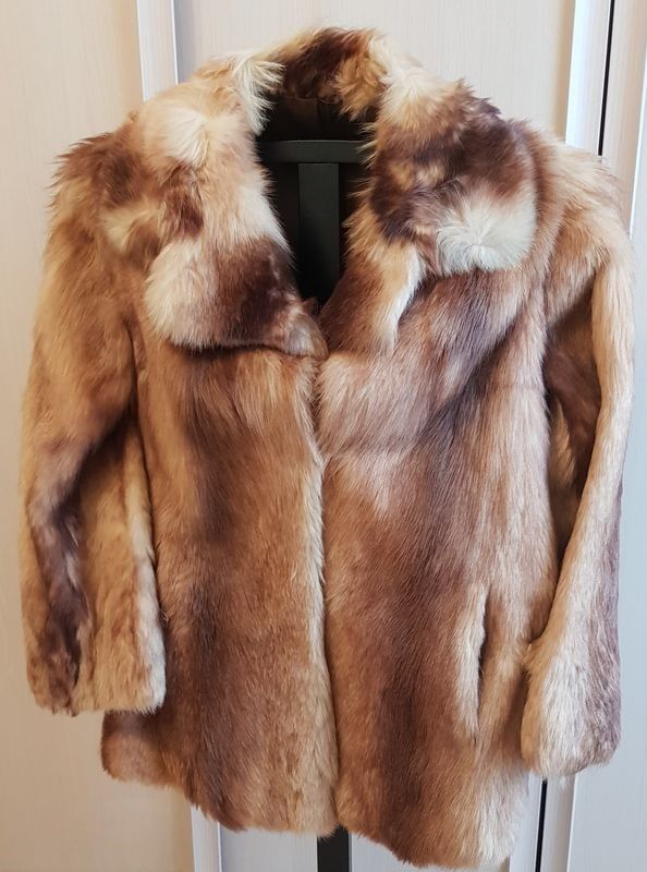 veste fourrure 100 Talence (33)