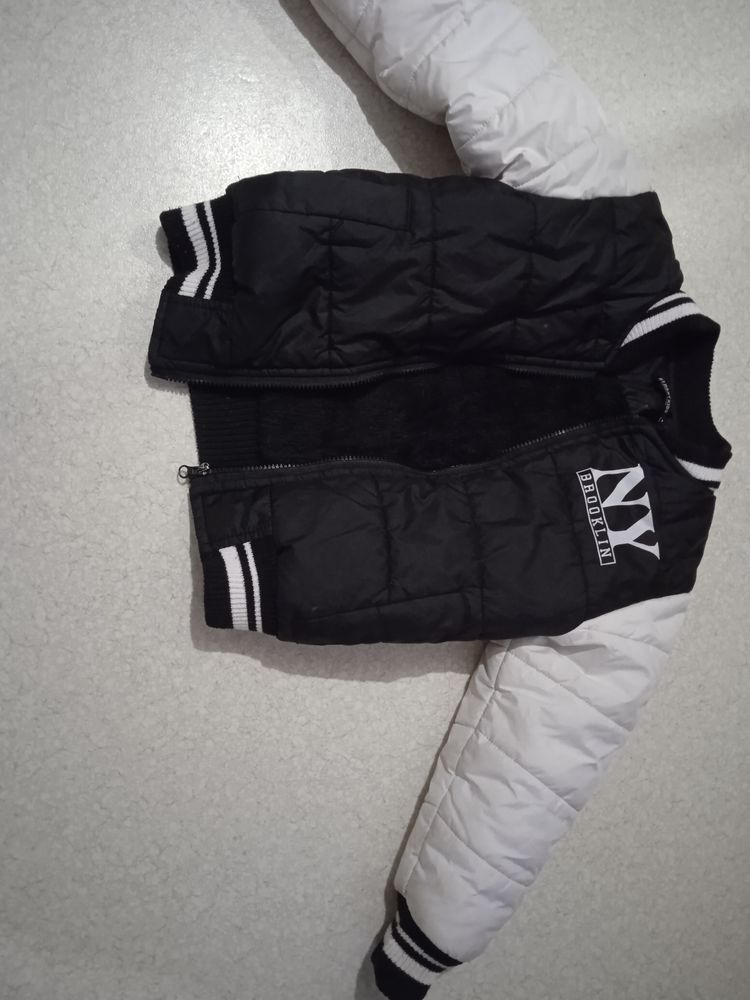 Veste gar�on 4/5ans 8 Thiers (63)