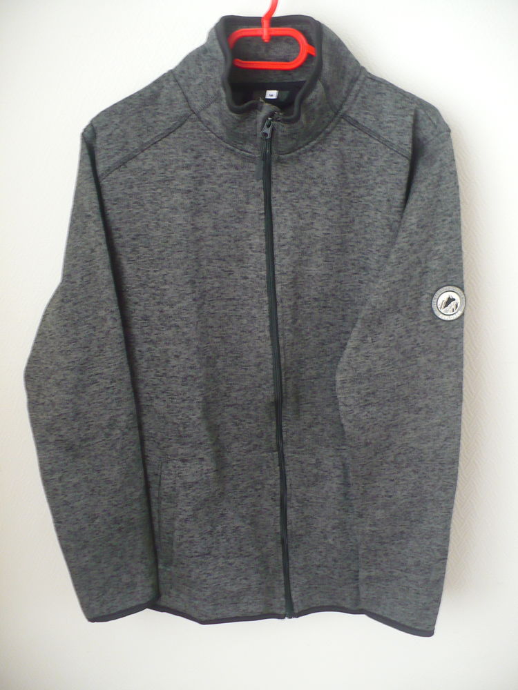 Veste Gilet Molleton chaud - Etat neuf - Chin� Gris/Noir
15 Wervicq-Sud (59)