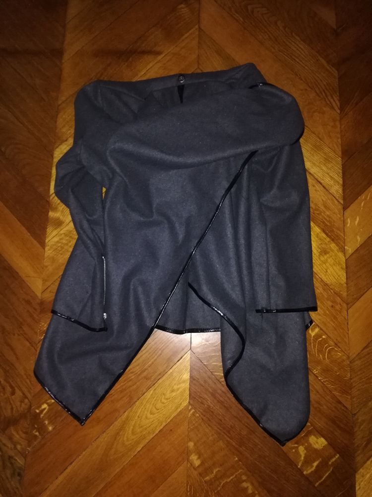 Veste grise nou�e devant col caporal jamais port� neuf 6 Vertaizon (63)