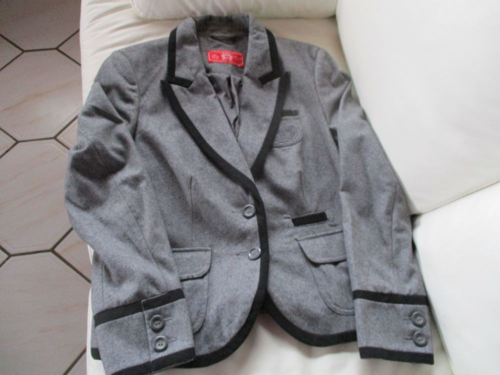 Veste grise EDC 10 Dijon (21)