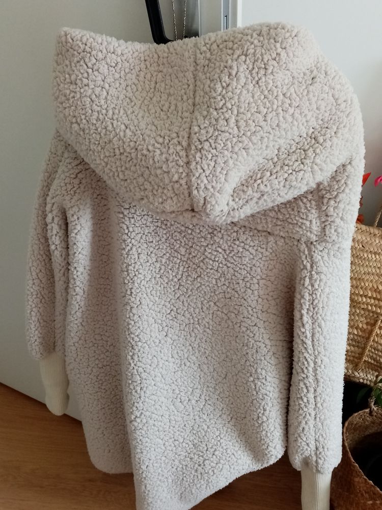 Veste hyper chaude beige avec capuche 10 Cruseilles (74)