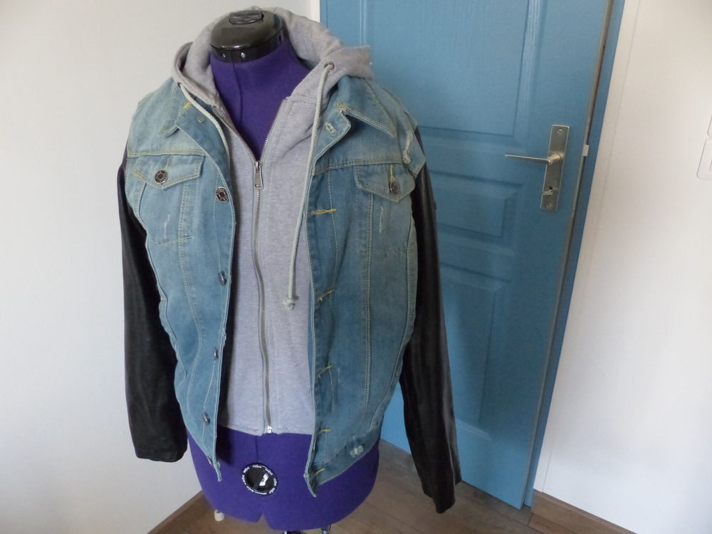 Veste en jean avec capuche 7 Viviers (07)