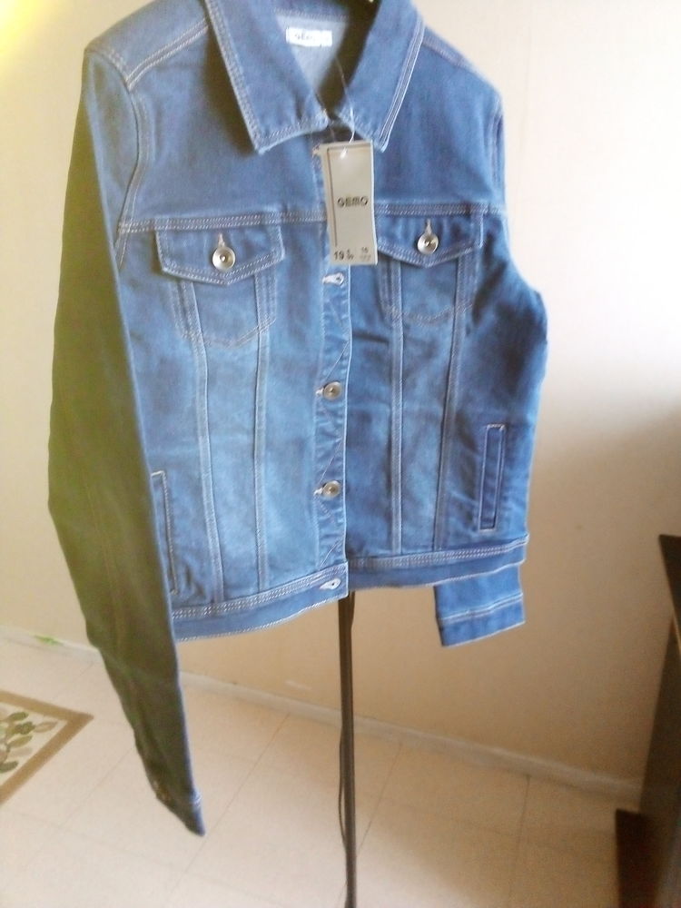 Veste en jean neuve 9 Deuil-la-Barre (95)