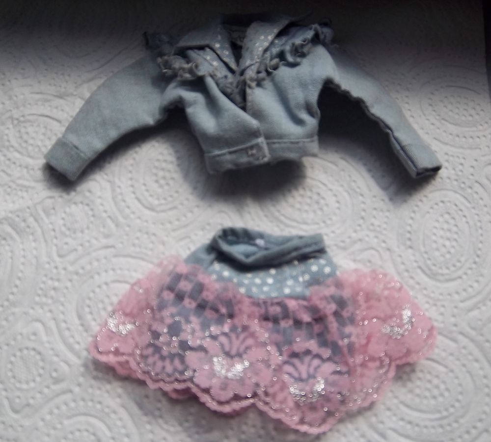 Veste et jupe Feeling fun Barbie 1988 7 Colombier-Fontaine (25)