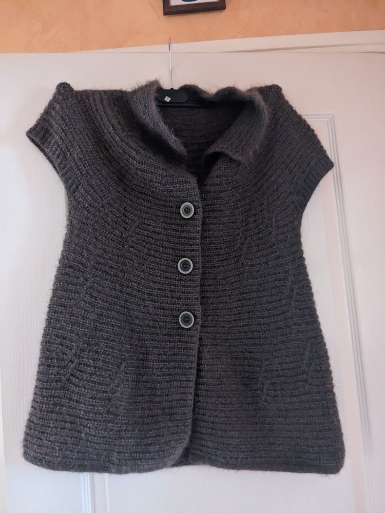 Veste laine sans manches 10 Le Palais-sur-Vienne (87)