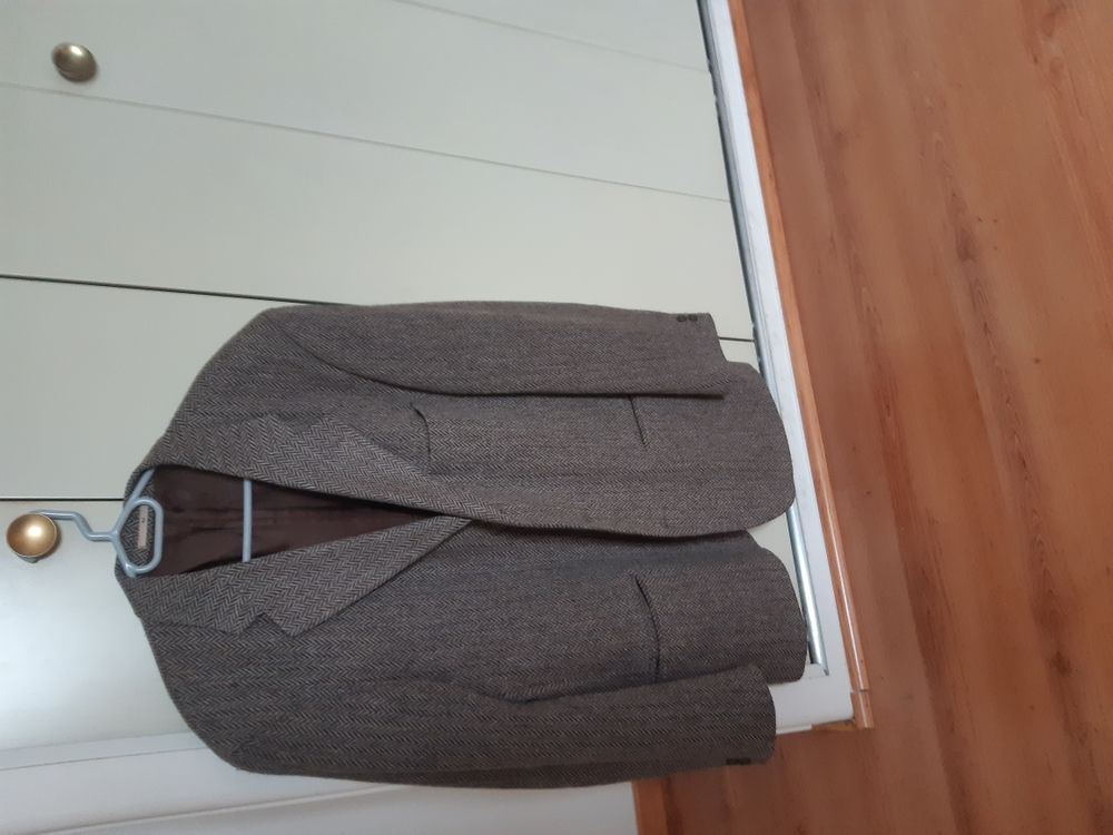 veste en laine 20 Montbrison (42)