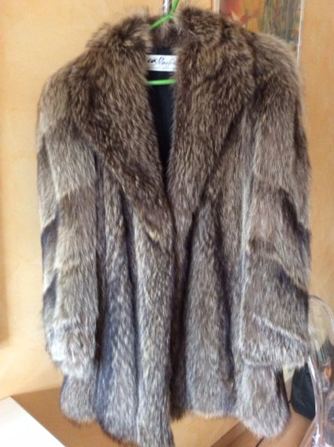 Veste mi-longue en marmotte du Canada 80 La Garenne-Colombes (92)