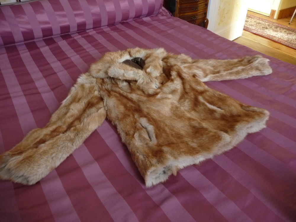 Veste longue vraie fourrure 35 Saint-Fons (69)