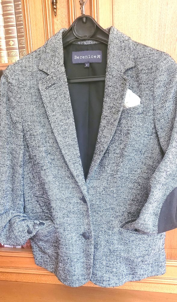 VESTE marque BERENICE 30 Boulogne-Billancourt (92)