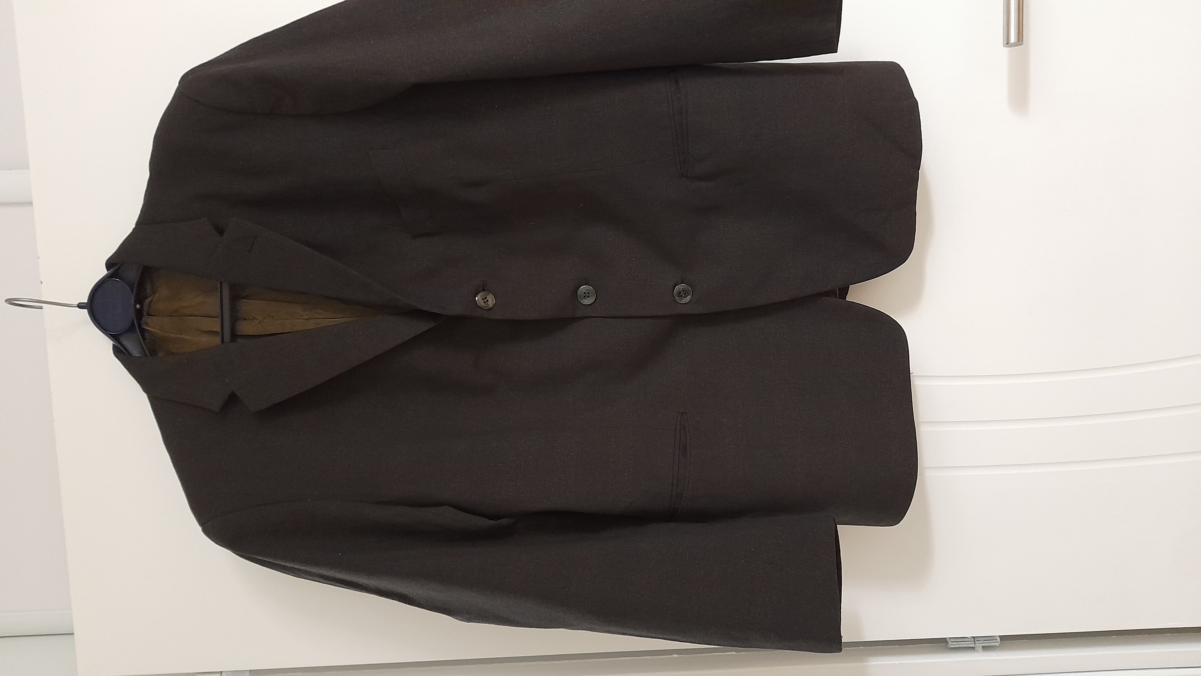 Veste marron, 12 Albi (81)