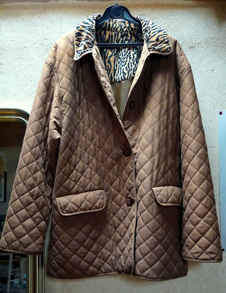 Veste matelass�e, chapeau assorti
18 Juillac (19)