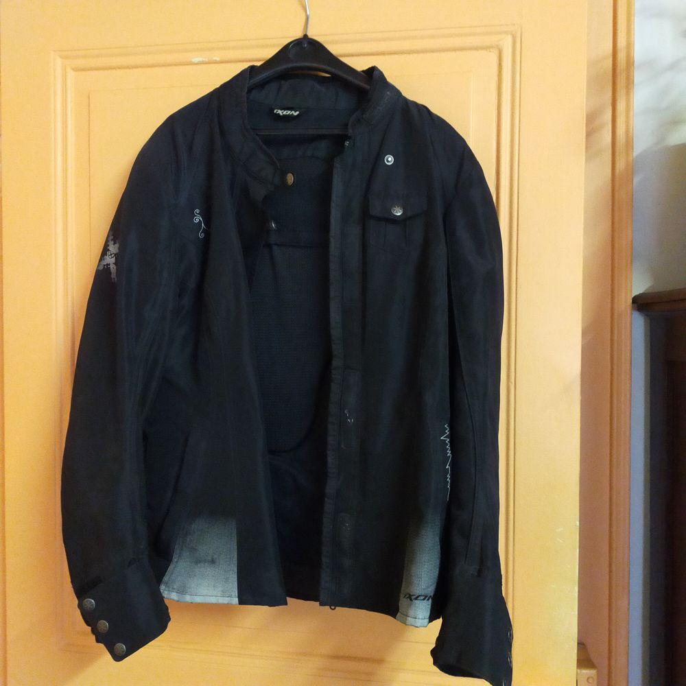 VESTE MOTO FEMME 40 Giez (74)