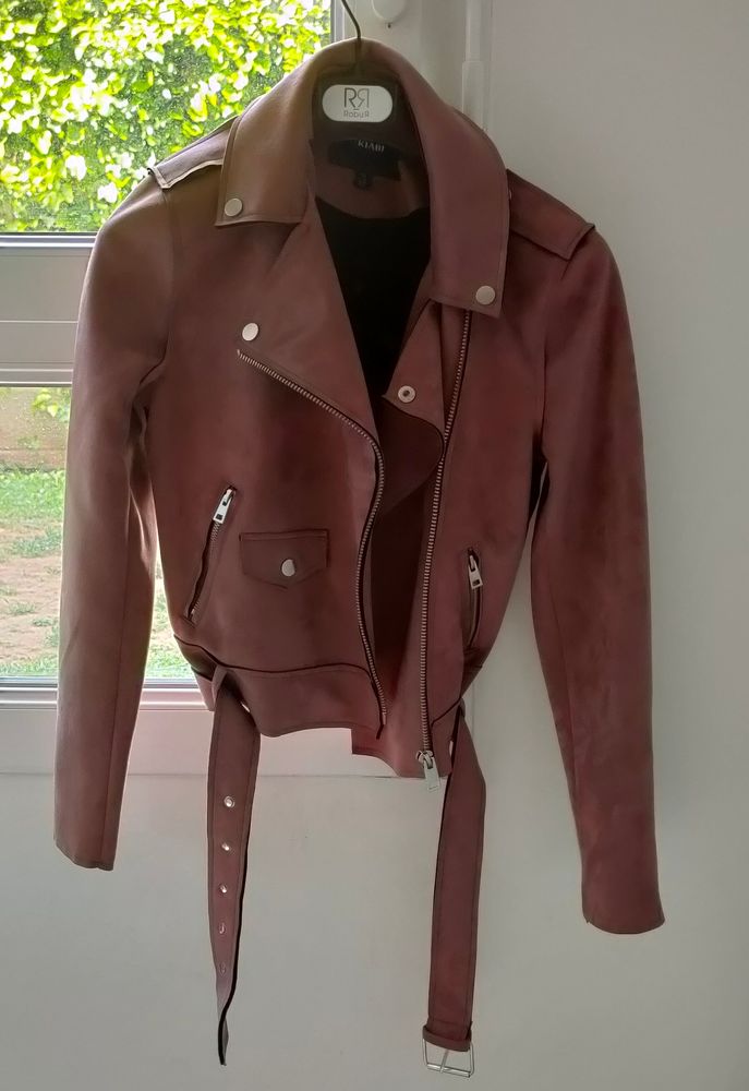 veste neuve effet daim jamais port�e taille 36 20 Montagny (69)