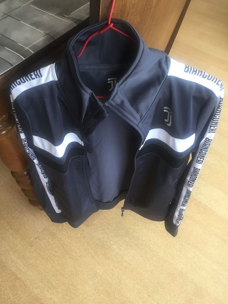 veste neuve Roger's 24 Valognes (50)