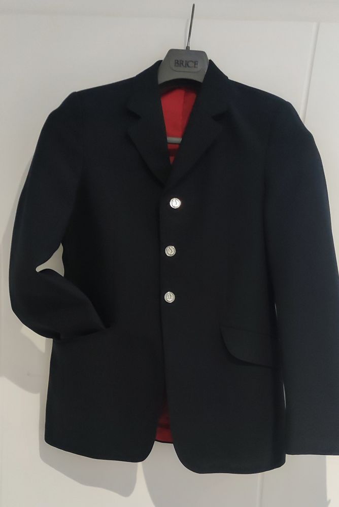 Veste noir chic femme T36 15 Fr�jus (83)