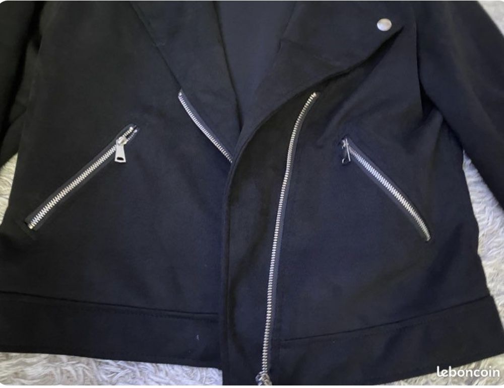 Veste XL noir
10 Montpellier (34)