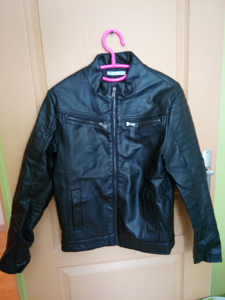 Veste noire simili cuir 12 Lanneray (28)