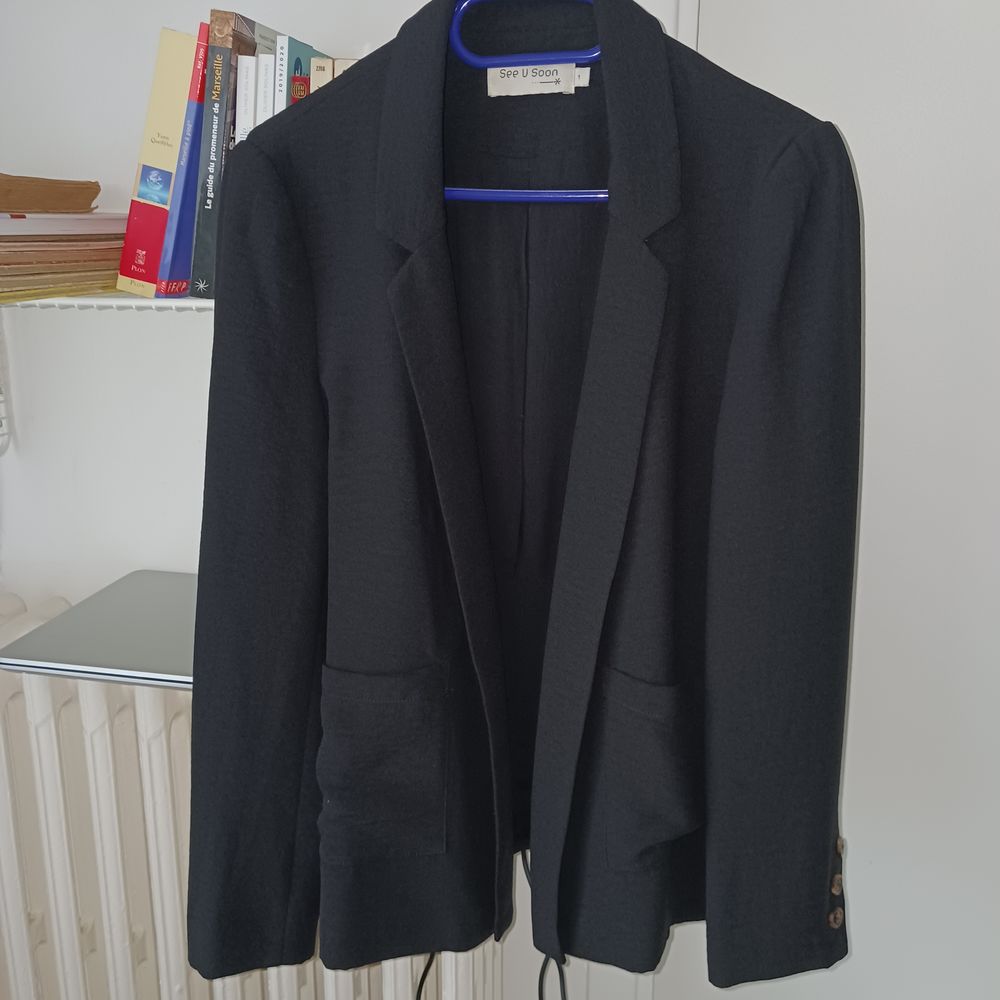 Veste noire See U Soon, coupe droite, jamais port�e. 18 Marseille 4 (13)