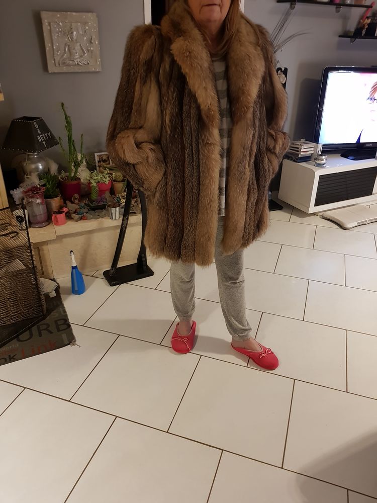 Veste en renard argente 0 Montolivet (77)