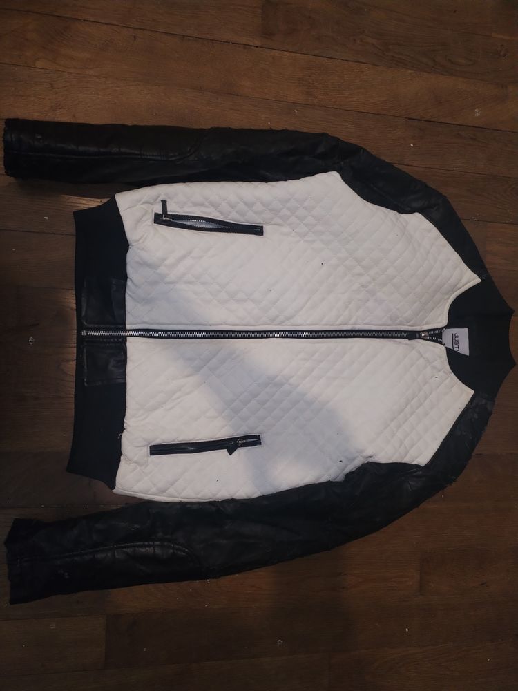 Veste simili cuir noir et blanc id�al pour r�cup�rer 0 Brillon-en-Barrois (55)