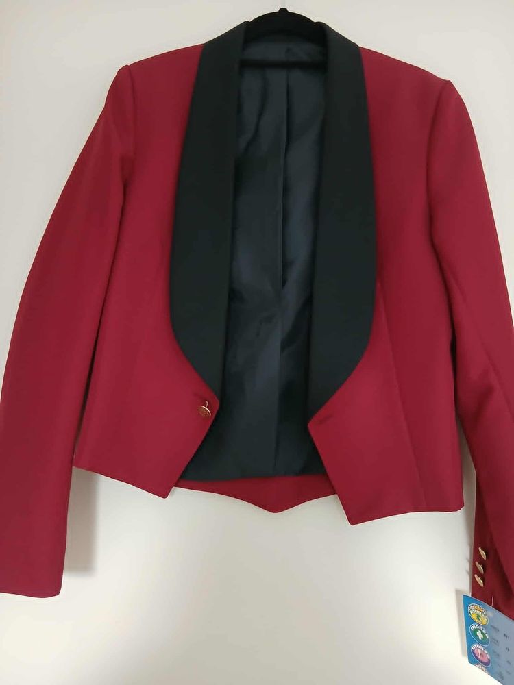  Veste spencer taille 46 neuve  rouge col satin  noir N�1421 10 Beaune (21)