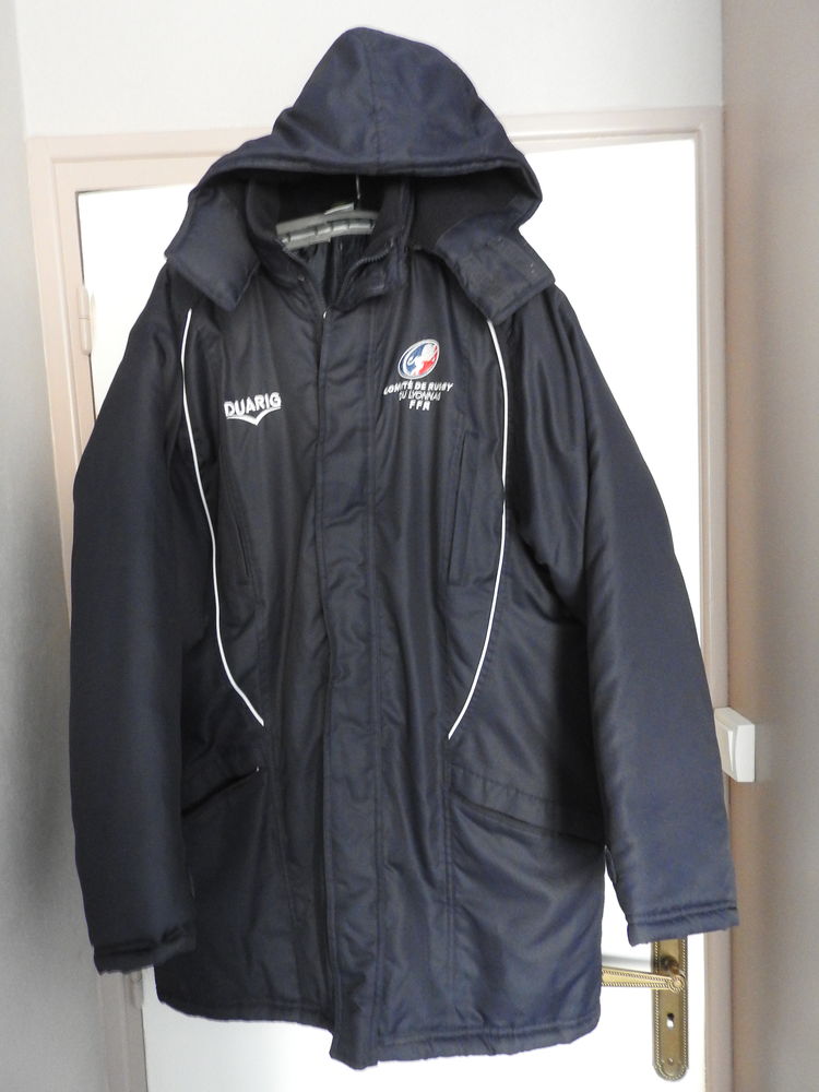 Veste sport 10 La Roche-sur-Yon (85)