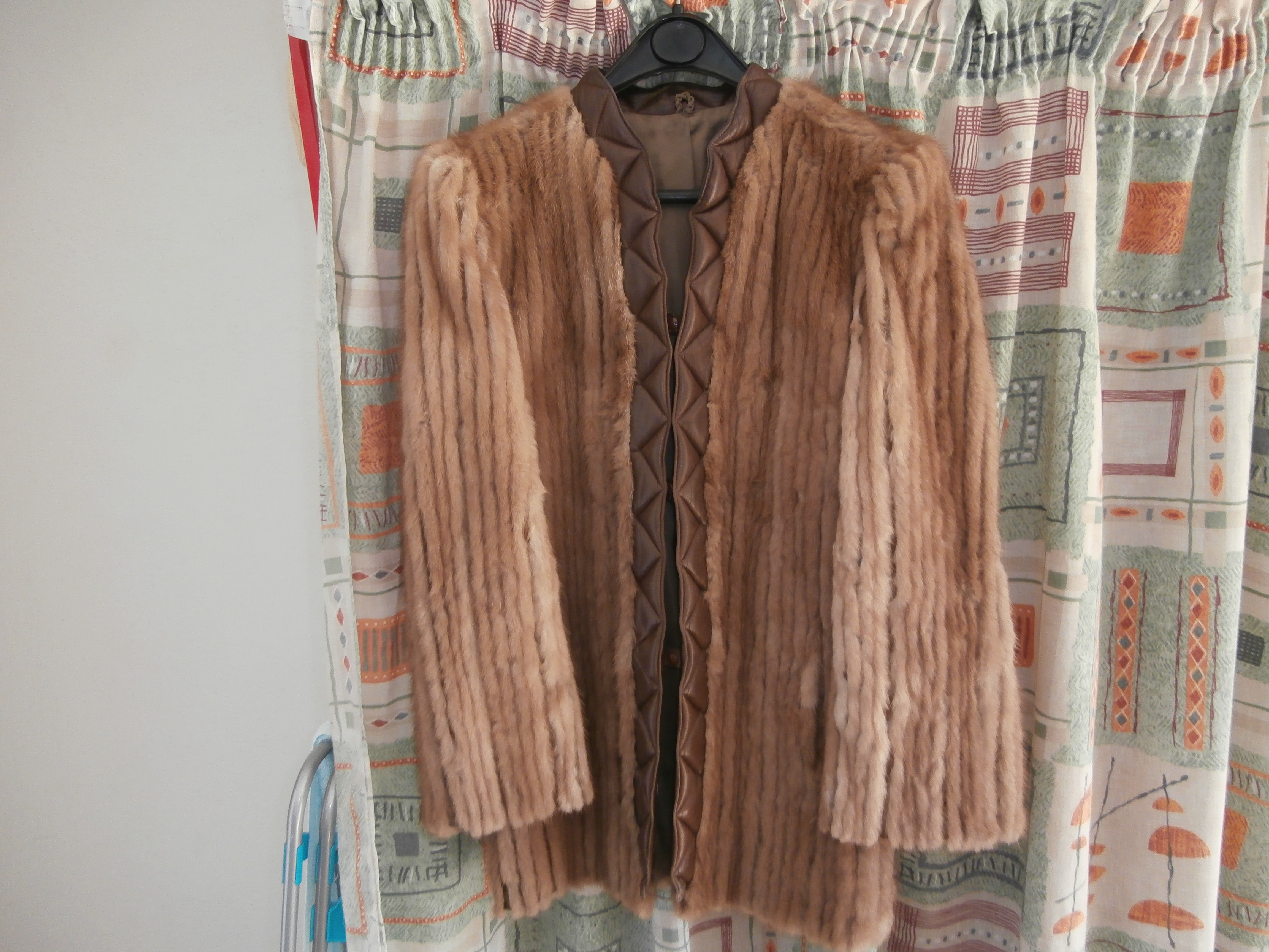 Veste en vison clair 350 Pouxeux (88)