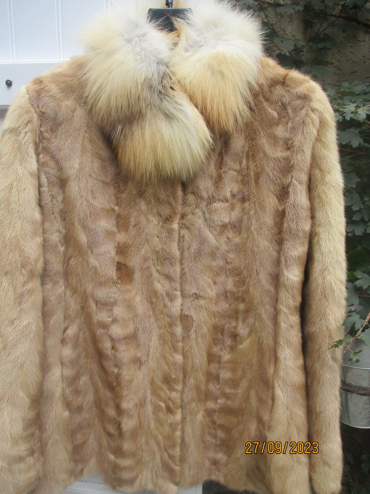 Veste en vison marque Sentini Paris 200 Moret-sur-Loing (77)