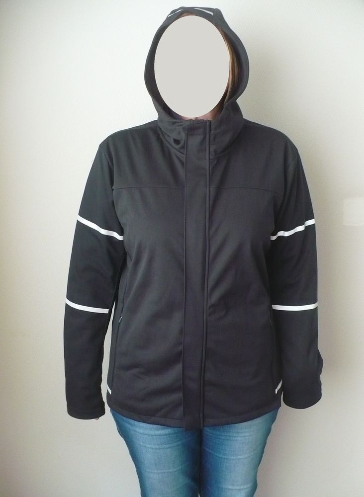 Vestes � capuche - H/F - Sports Randonn�es 15 Wervicq-Sud (59)