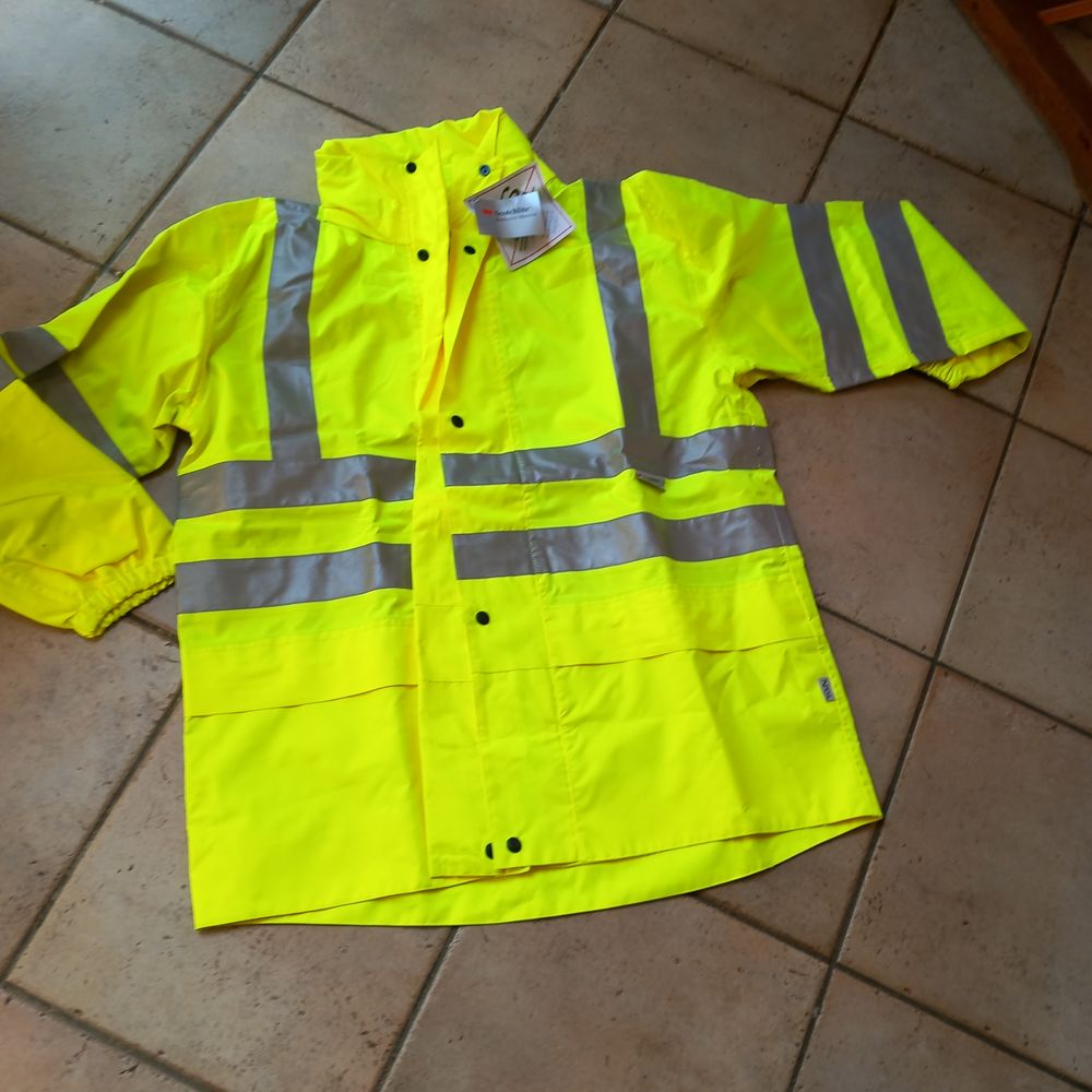vestes exterieu fluorescentes 25 La Tour-du-Crieu (09)