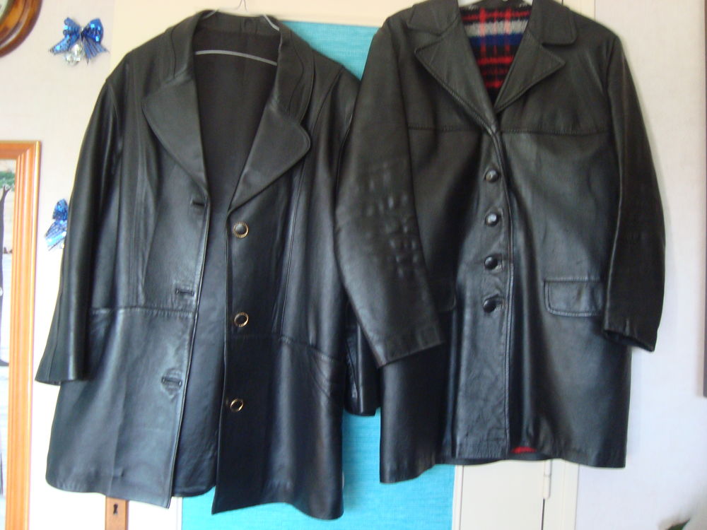 2 vestes noires en cuir 17 Villevêque (49)