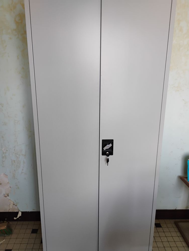 Vestiaire armoire en acier 160 Mayenne (53)