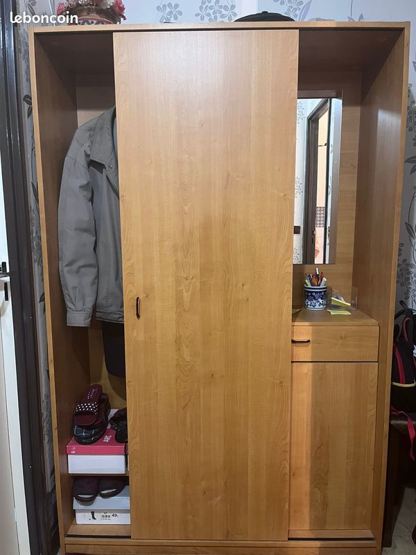 VESTIAIRE PORTE MANTEAU 50 Grigny (91)