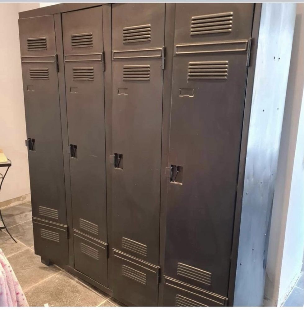 Vestiaire vintage 400 Montpellier (34)