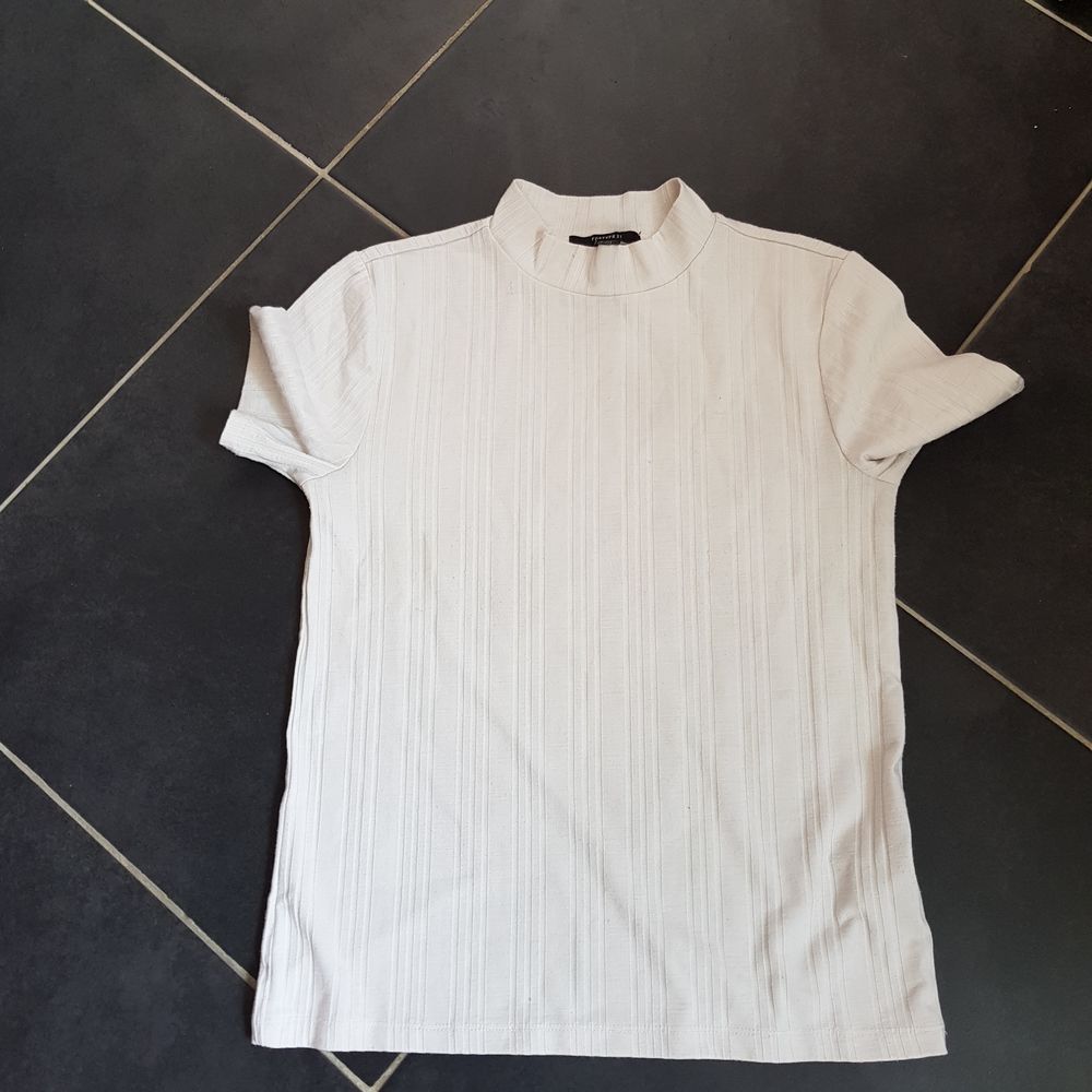 V�tement femme taille 38 en tr�s bon �tat voir m�me ne 3 Dammartin-en-Go�le (77)