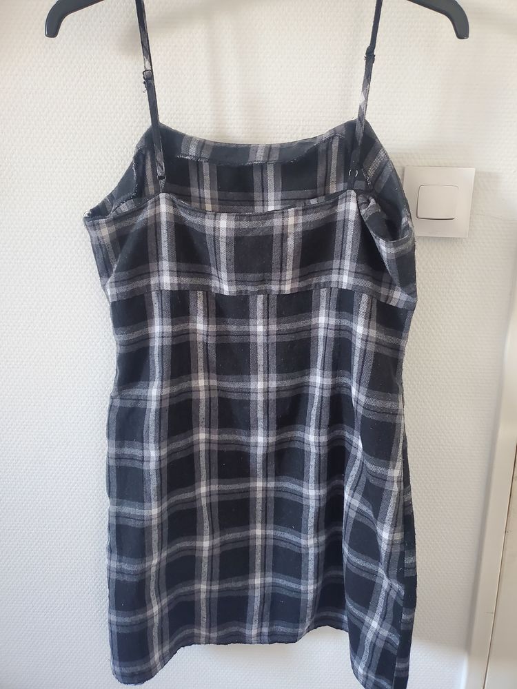 V�tement en main propre 8 Toulouse (31)