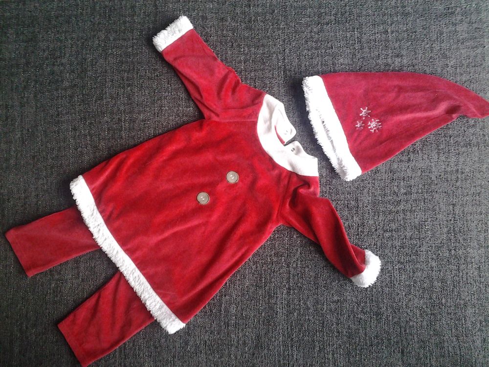 V�tement p�re No�l 18 mois 5 Saint-Clair-du-Rh�ne (38)