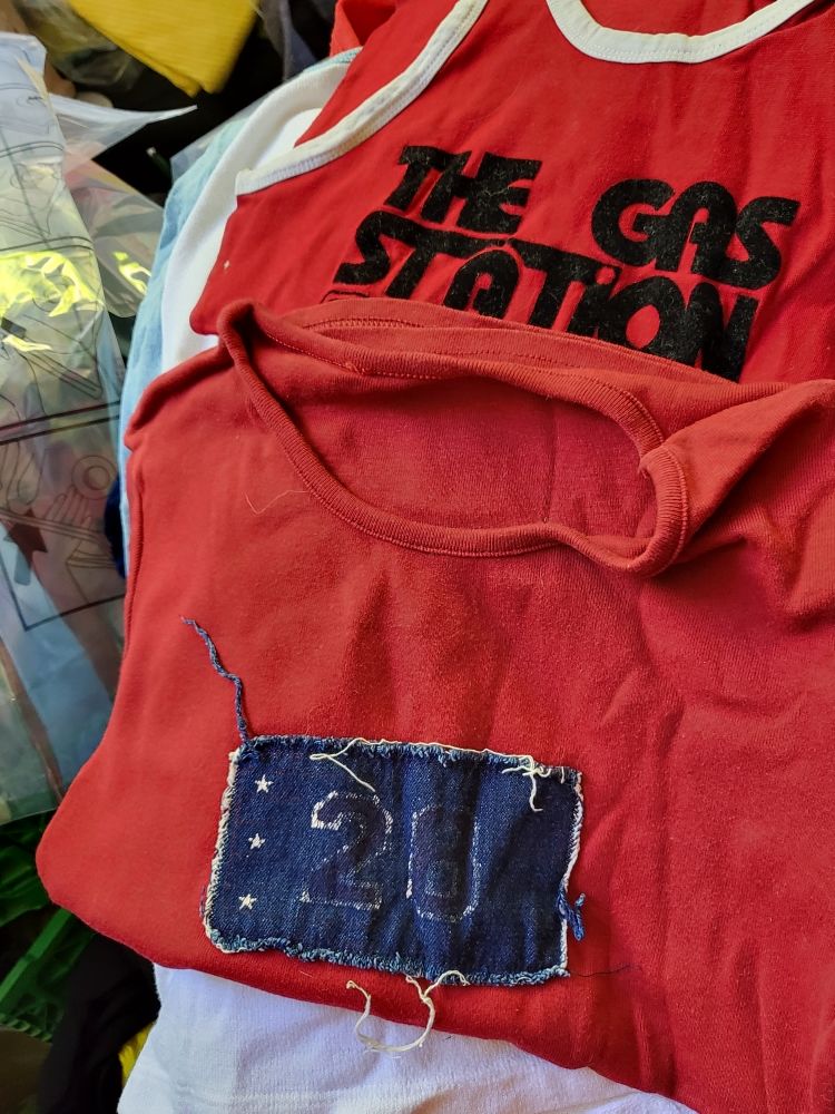 vetement 80 N�mes (30)